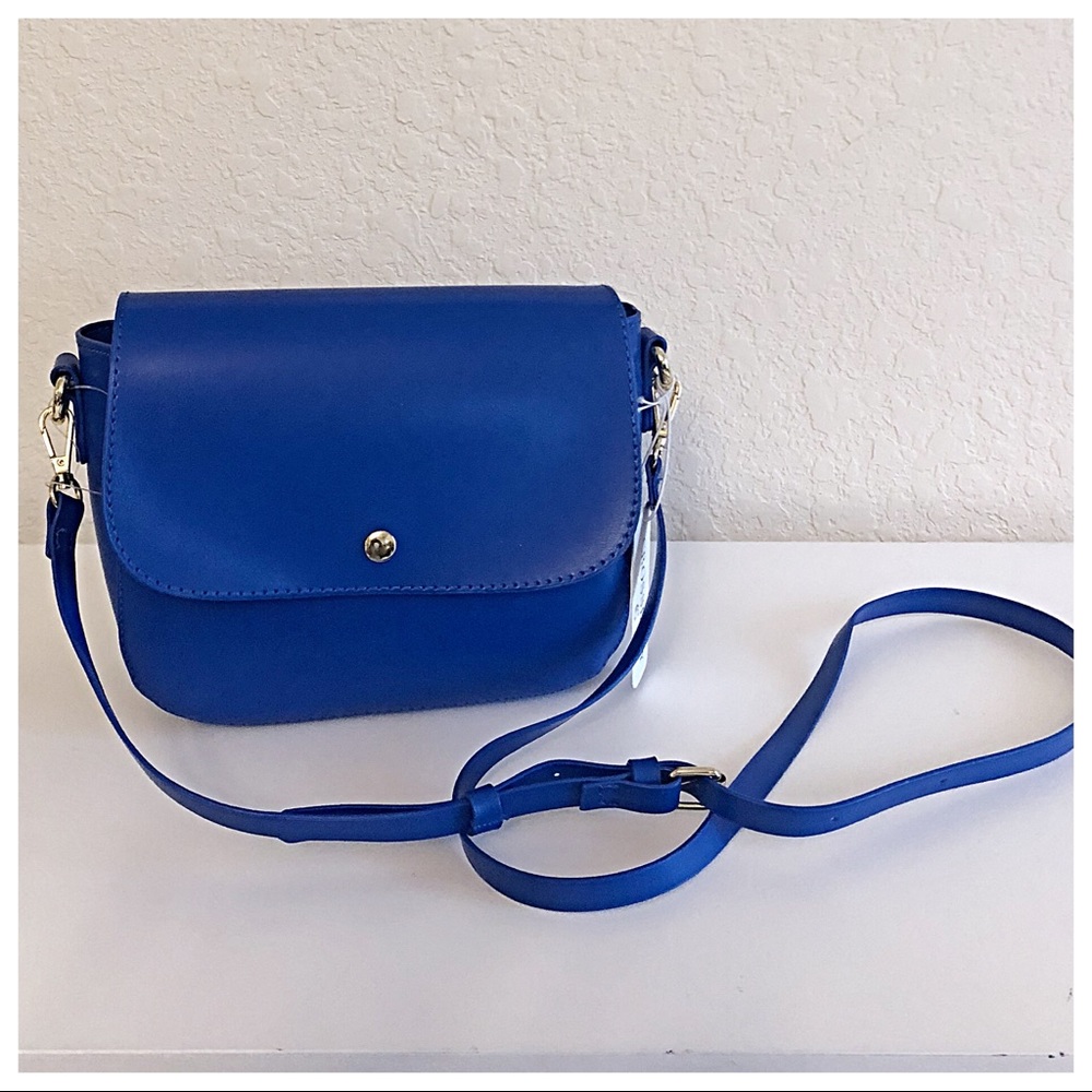 SOLD 🚫 Charming Charlie Blue CrossBody